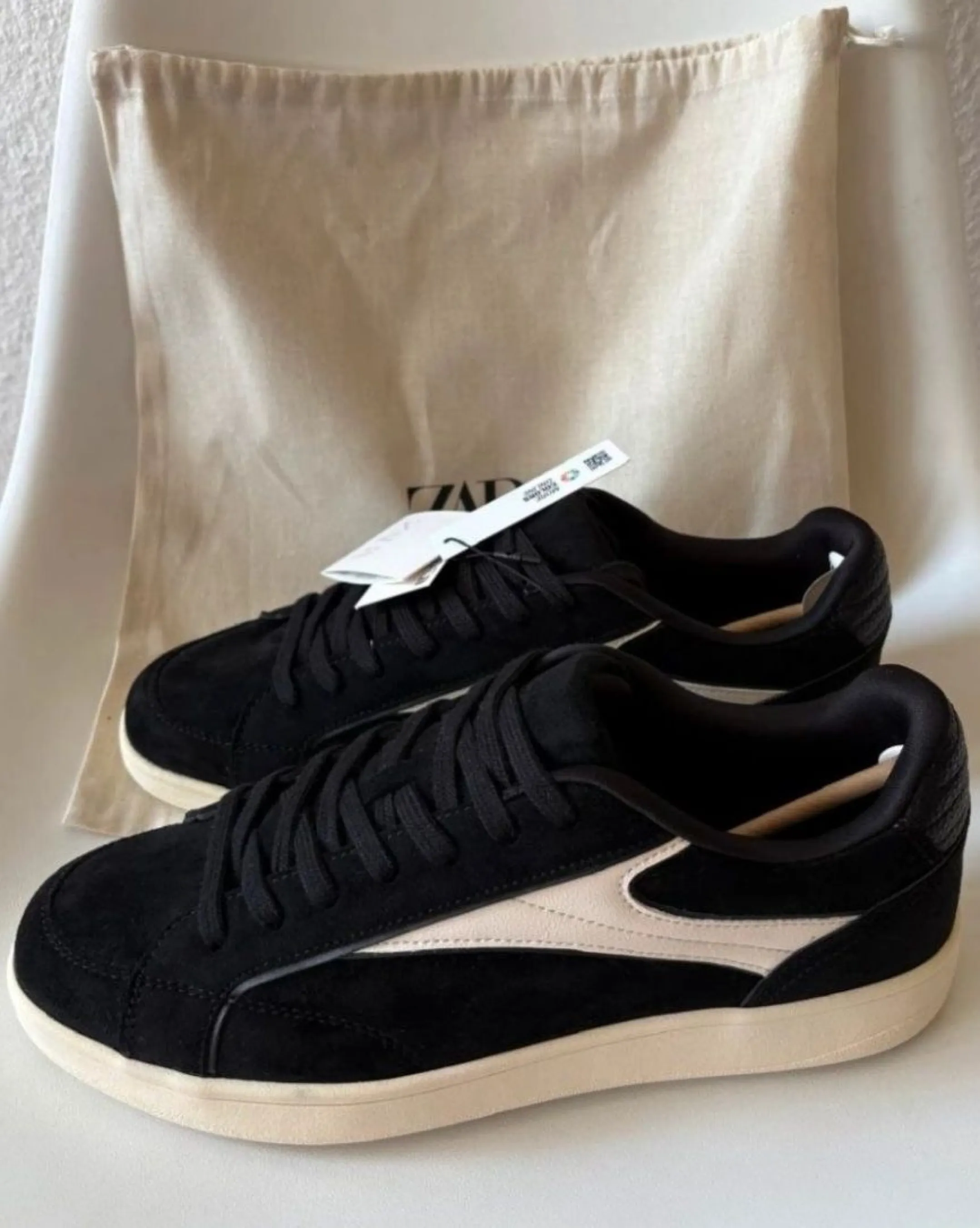 Zara Retro Vans