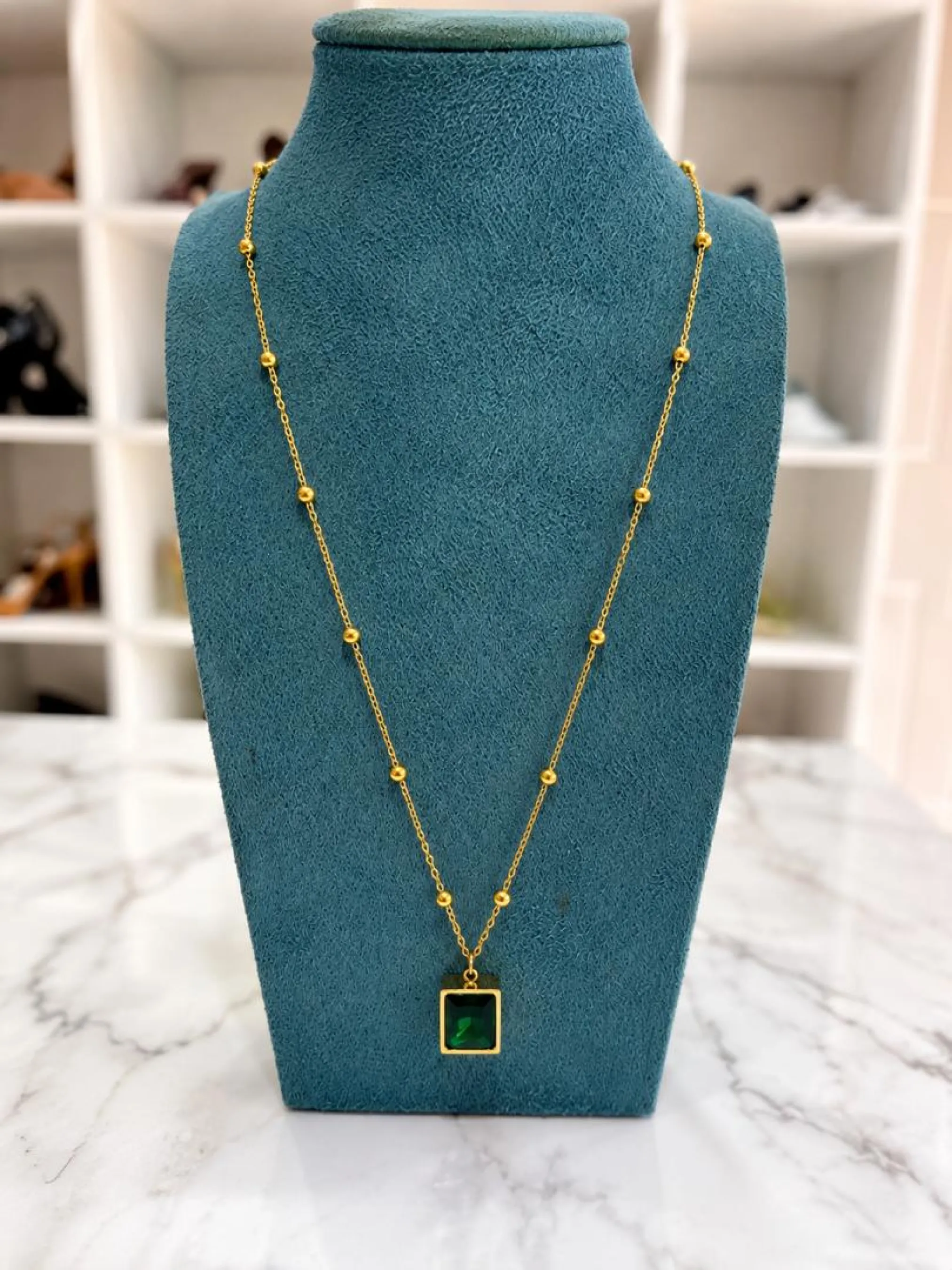 Collier doré