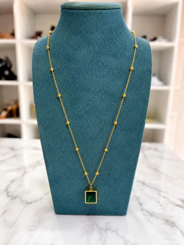 Collier doré