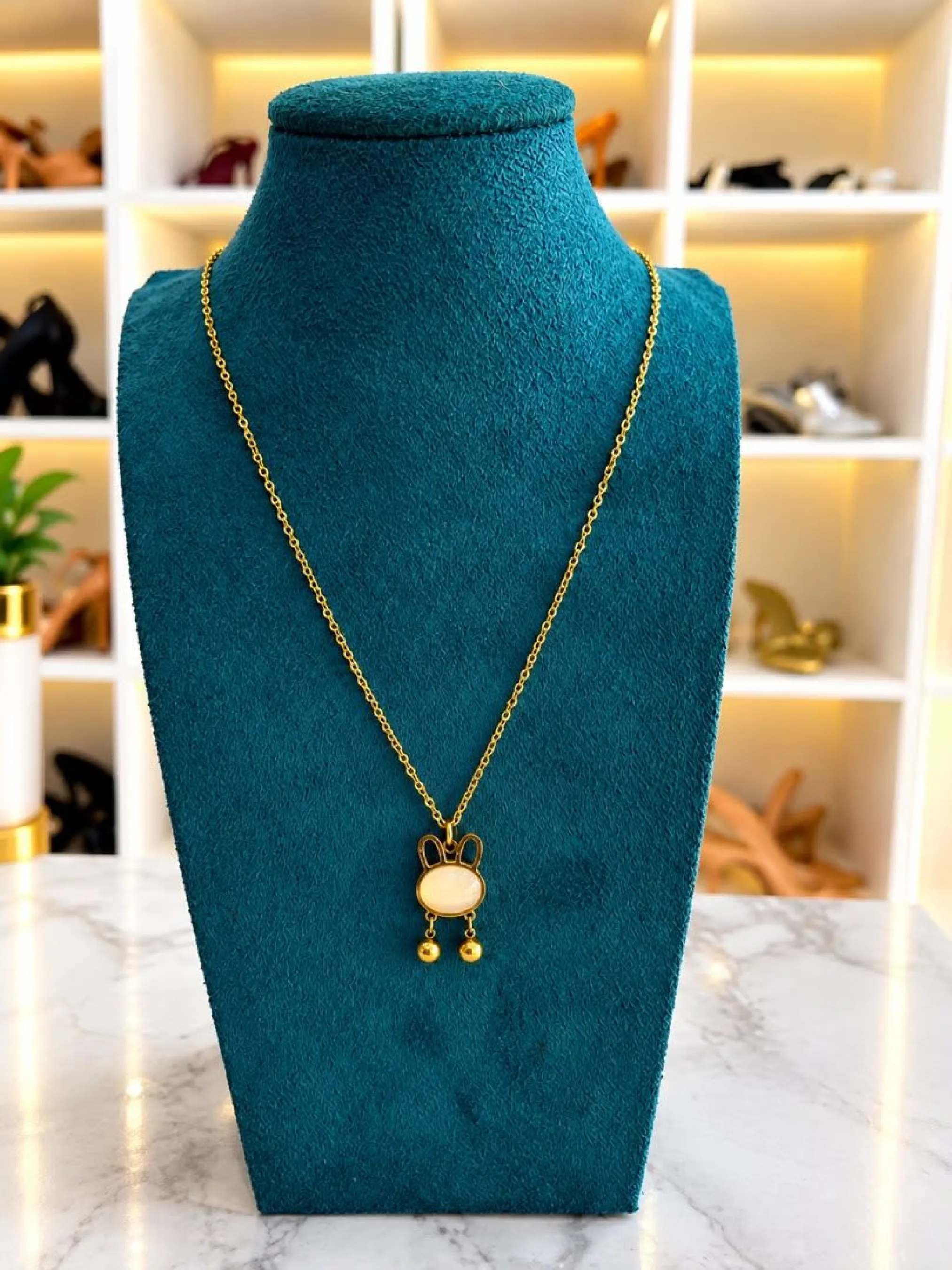 Collier doré