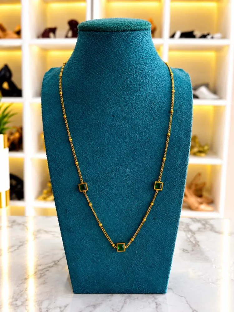 Collier doré