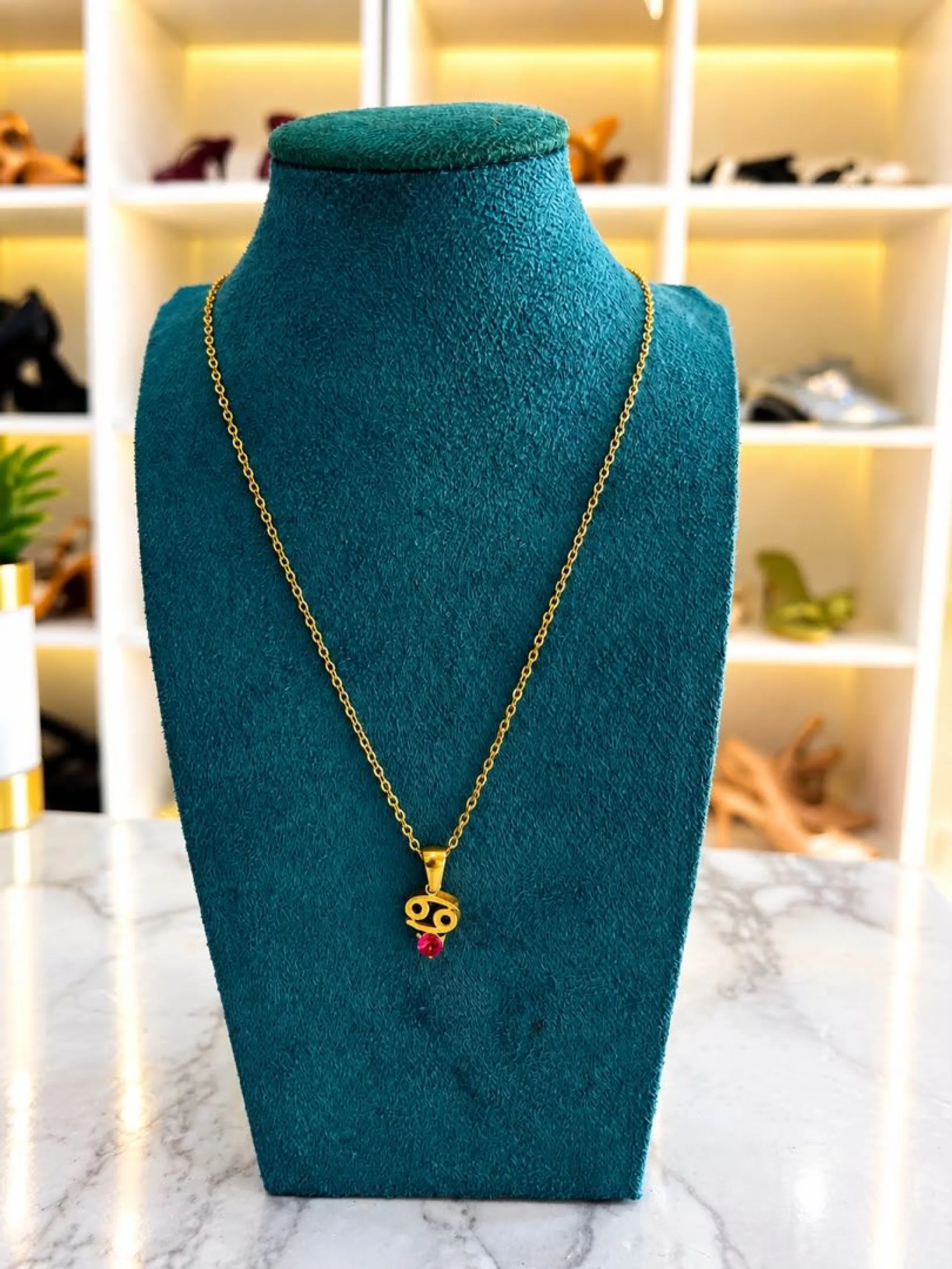 Collier doré