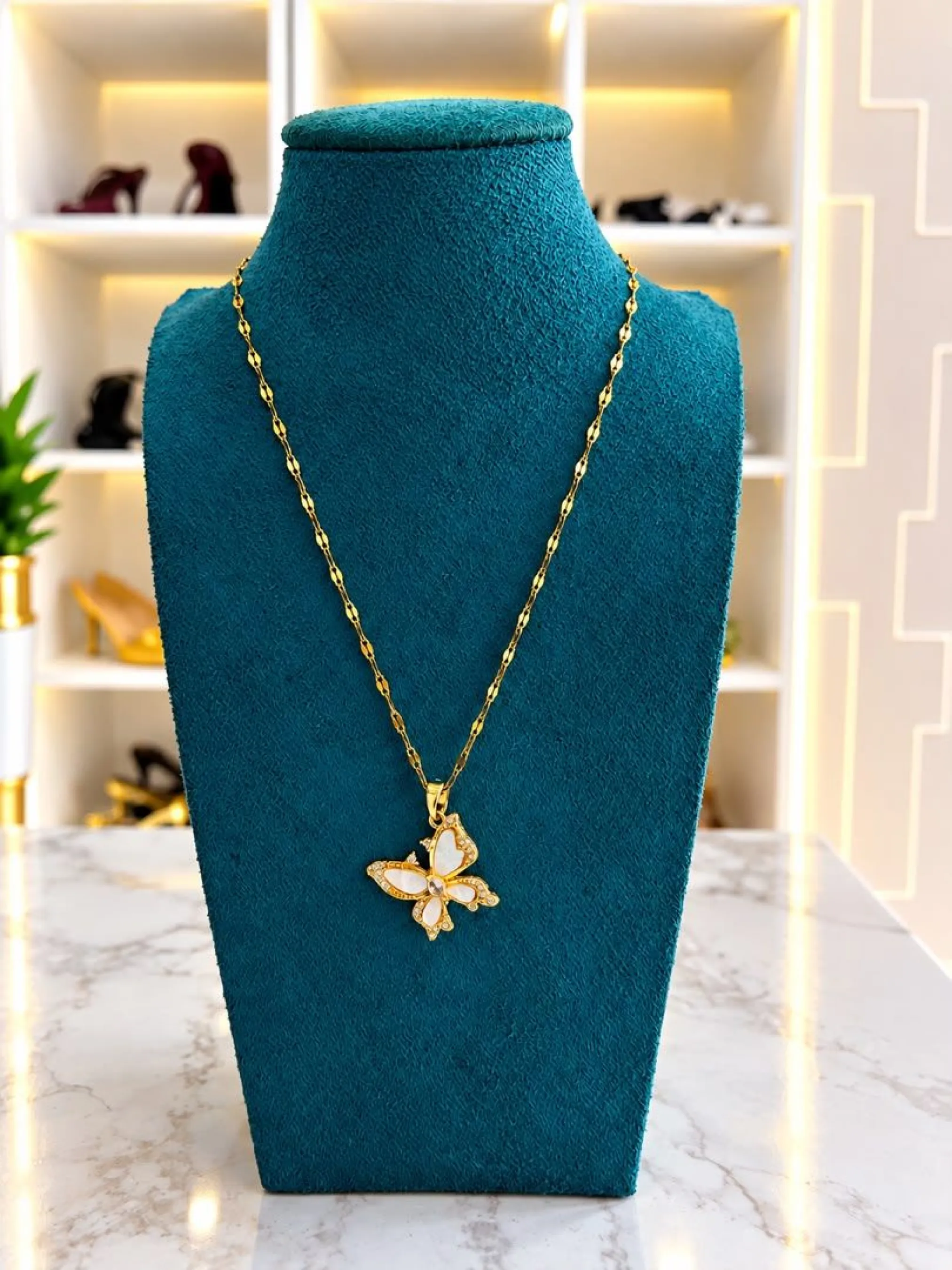 Collier doré