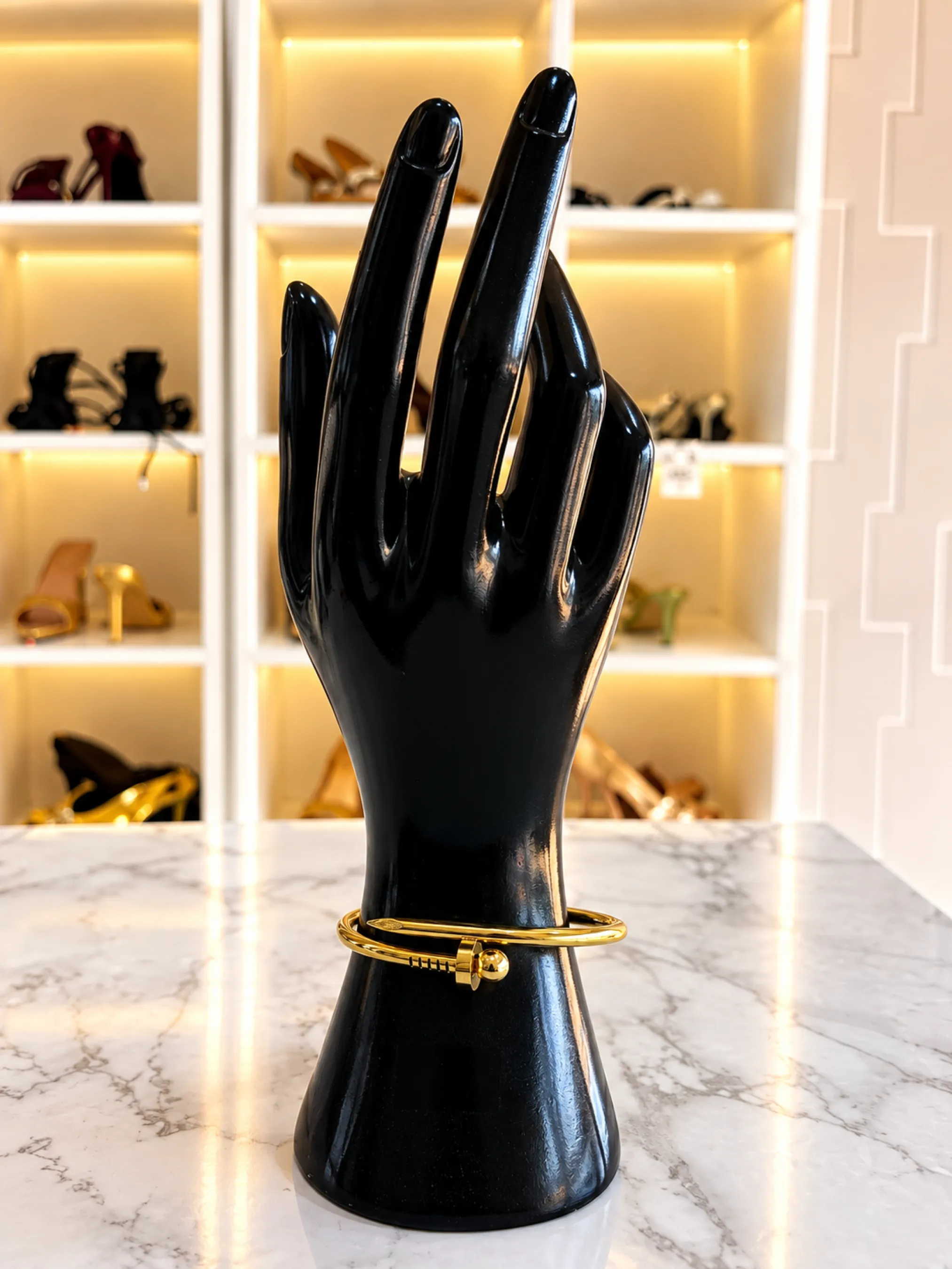 Bracelet doré serpenté