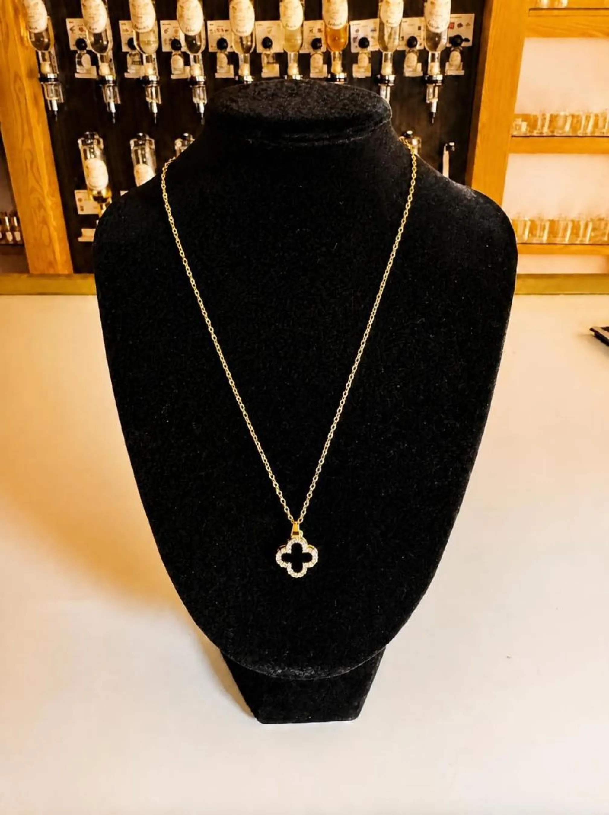 Collier trèfle à 4 feuilles