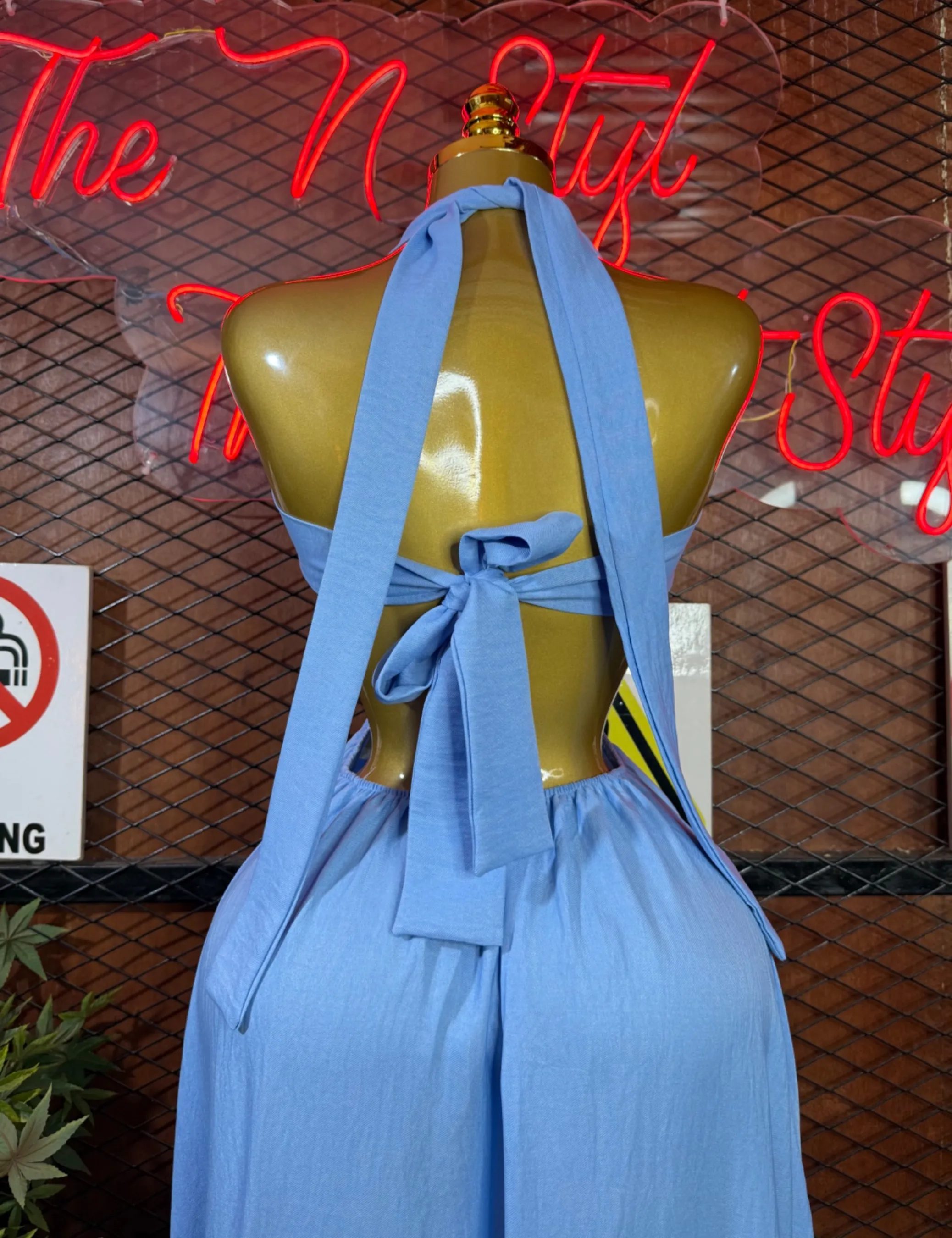 Robe à encolure halter — vue 3