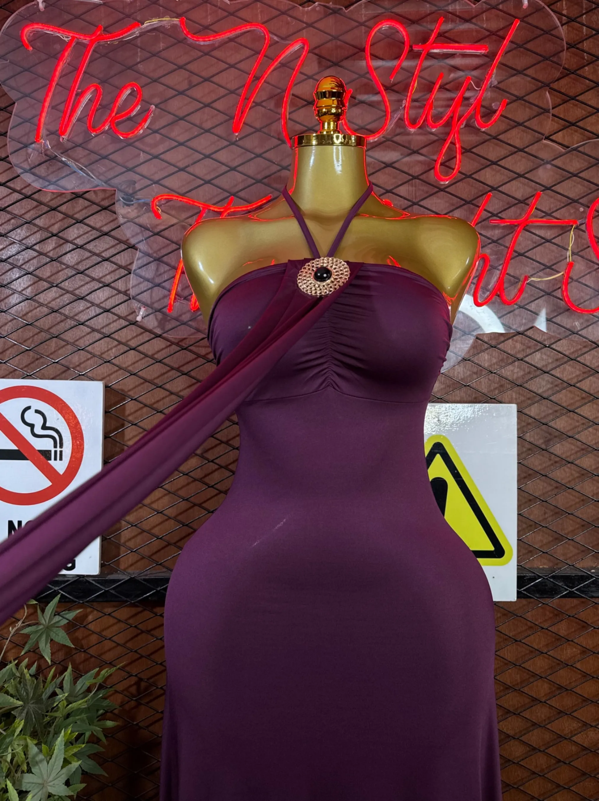 Robe longue à encolure halter — vue 3