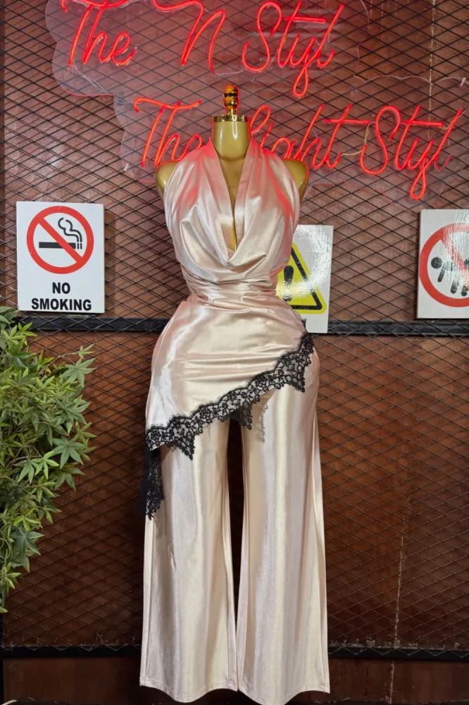 Ensemble en satin