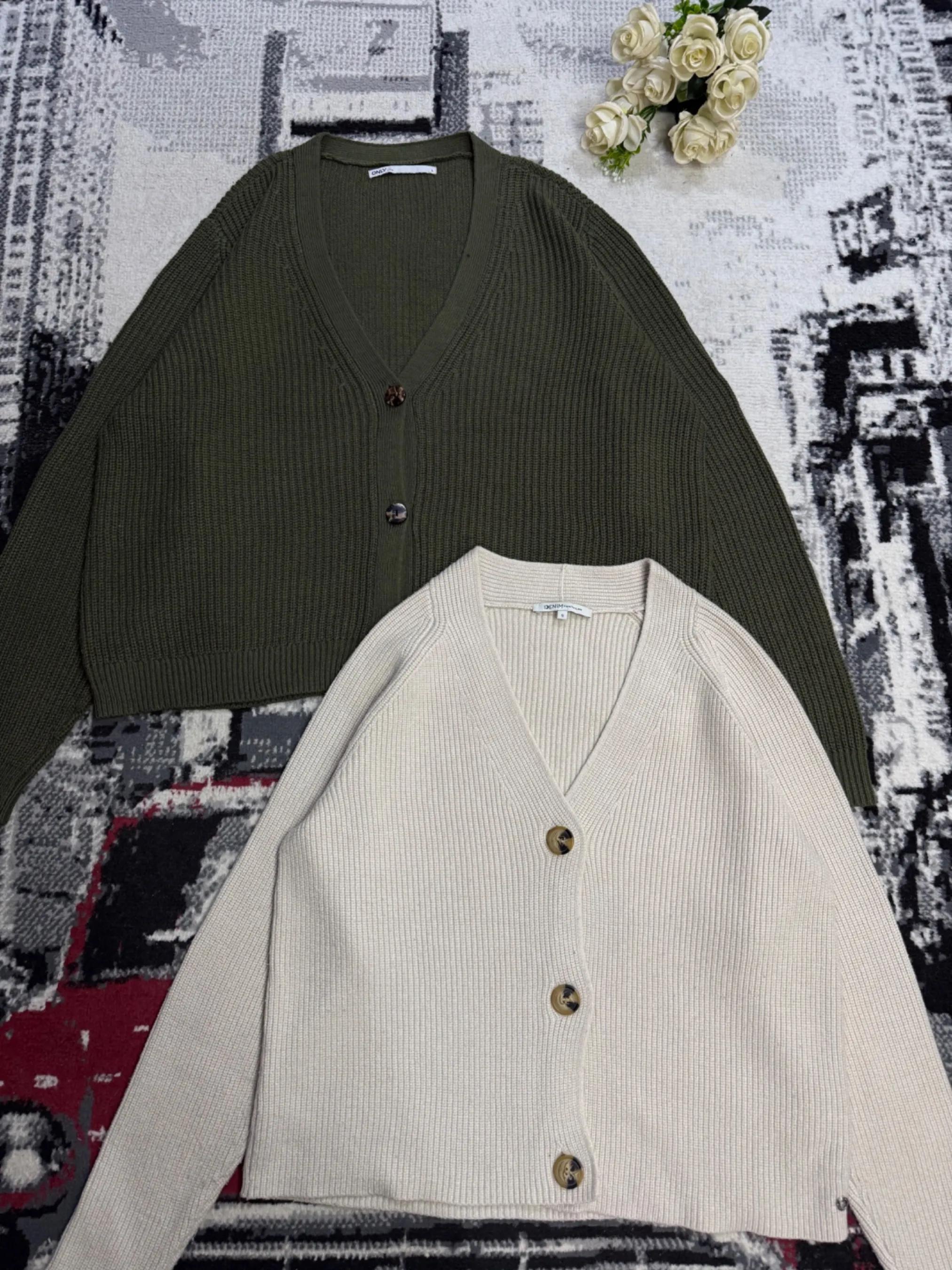 Cardigans — vue 2