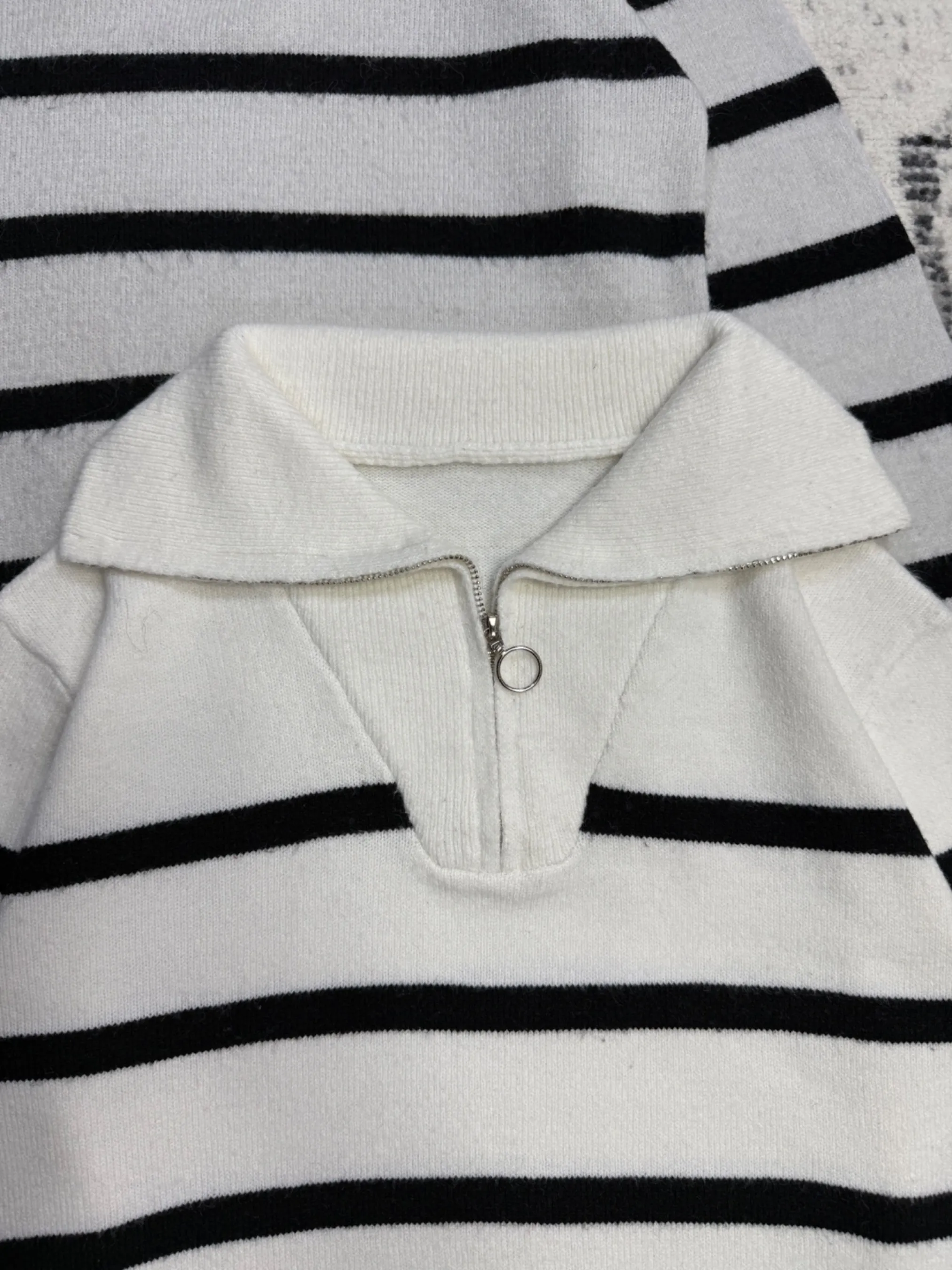 Quarter Zips — vue 3