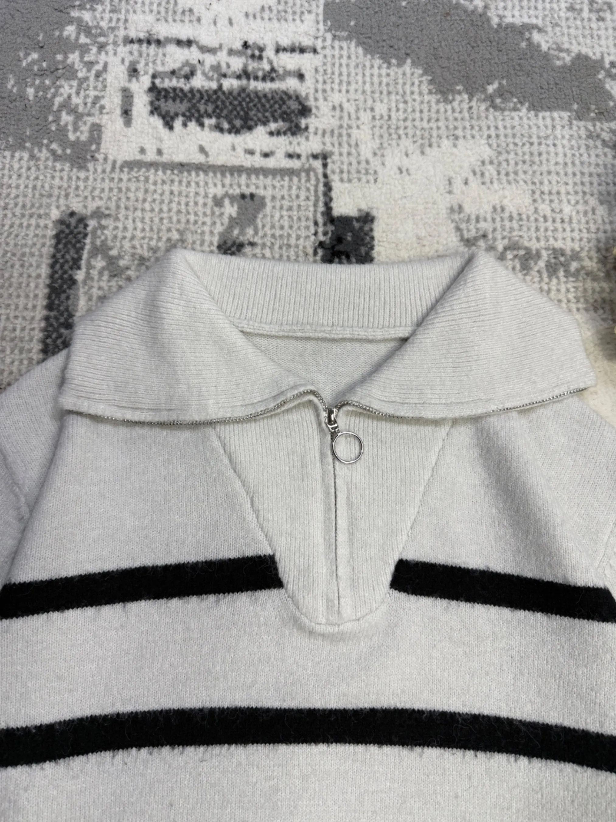 Quarter Zips — vue 4