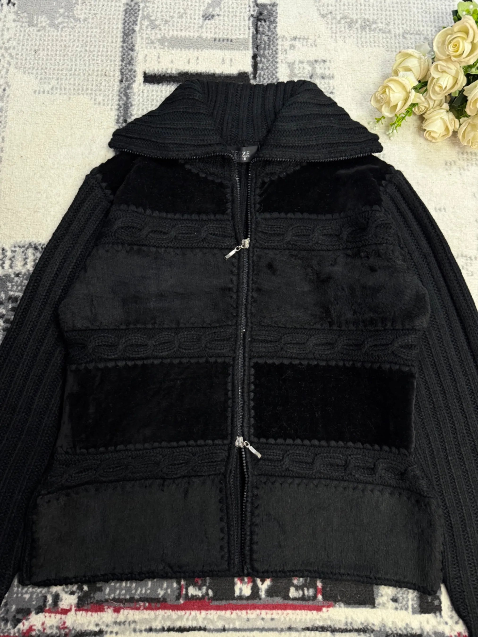 Quarter zip — vue 2