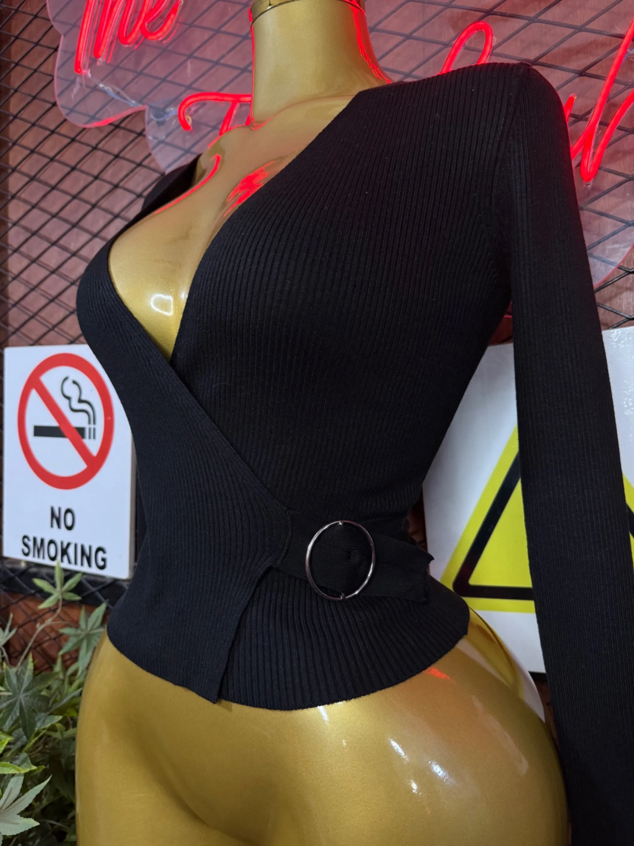 Top cache cœur stretch en V ; avec ceinture intégrée — vue 2