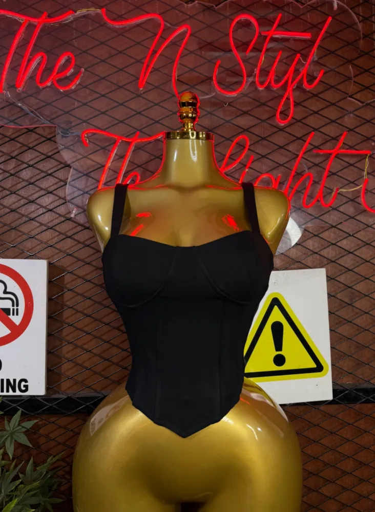 Corset en V ( avec faux os )